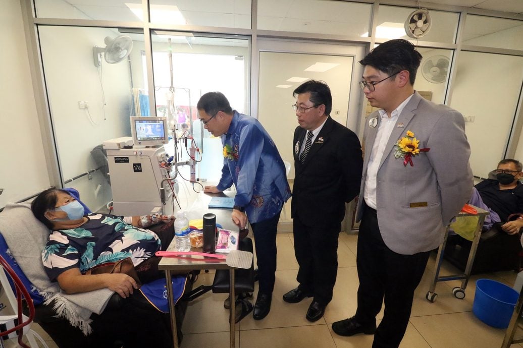 柔: 柔佛再也狮子会洗肾中心 翻新竣工 获拨1万