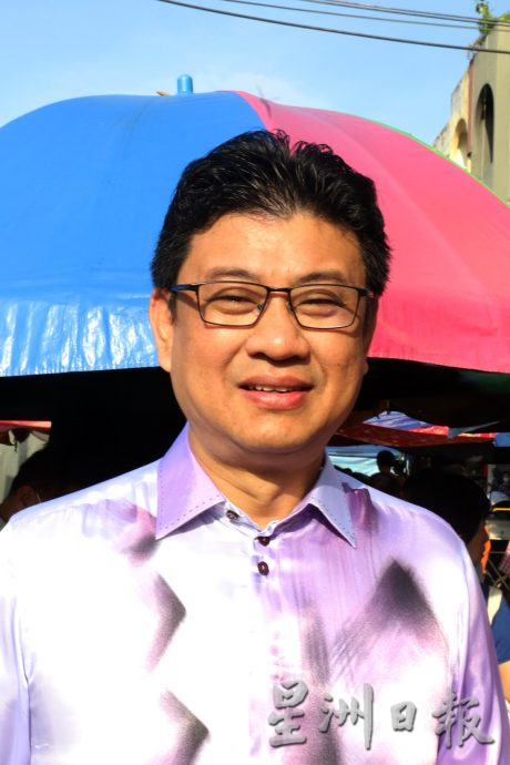 柔:【特稿】: 屠妖节 战胜黑暗迎光明 彩绘 姆鲁古 拉近各族联系