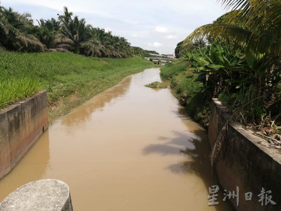 柔:【特稿】:气候变化影响生长收成 雨季未至蔬菜价格先波动