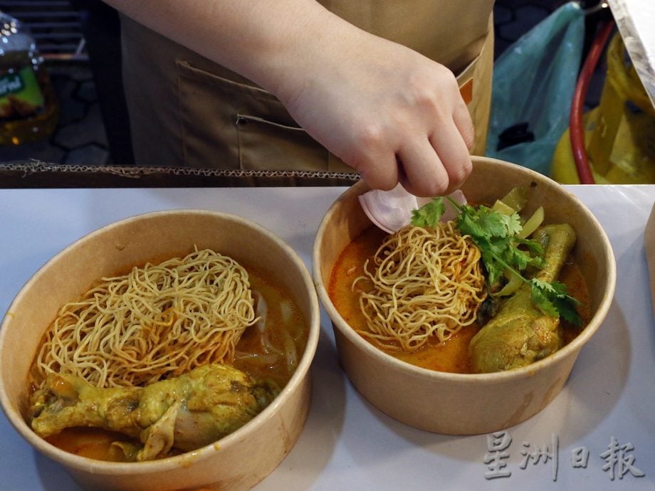 柔:【食客指路】:(11月28日刊登)泰国籍太太会煮、爱煮,兴趣是看烹饪实境秀《厨艺大师》