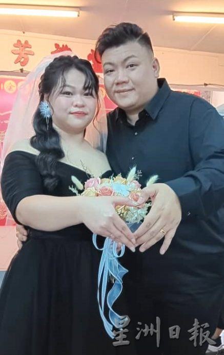 柔:新闻:“爱你一心一意,守你一生一世” 10对新人许下爱的诺言