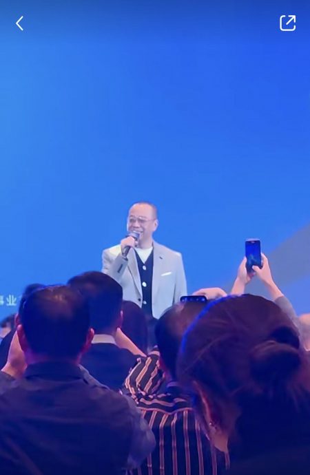 欧阳震华享受半退休  接商演竟被指沦落凄凉