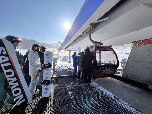 每日一展）吉林雾凇冰雪节开幕 打造赏冰玩雪16个“超级周末”