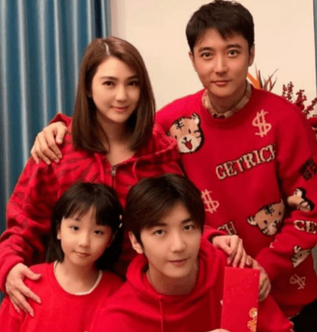 洪欣张丹峰没离婚 张镐濂：他们很恩爱