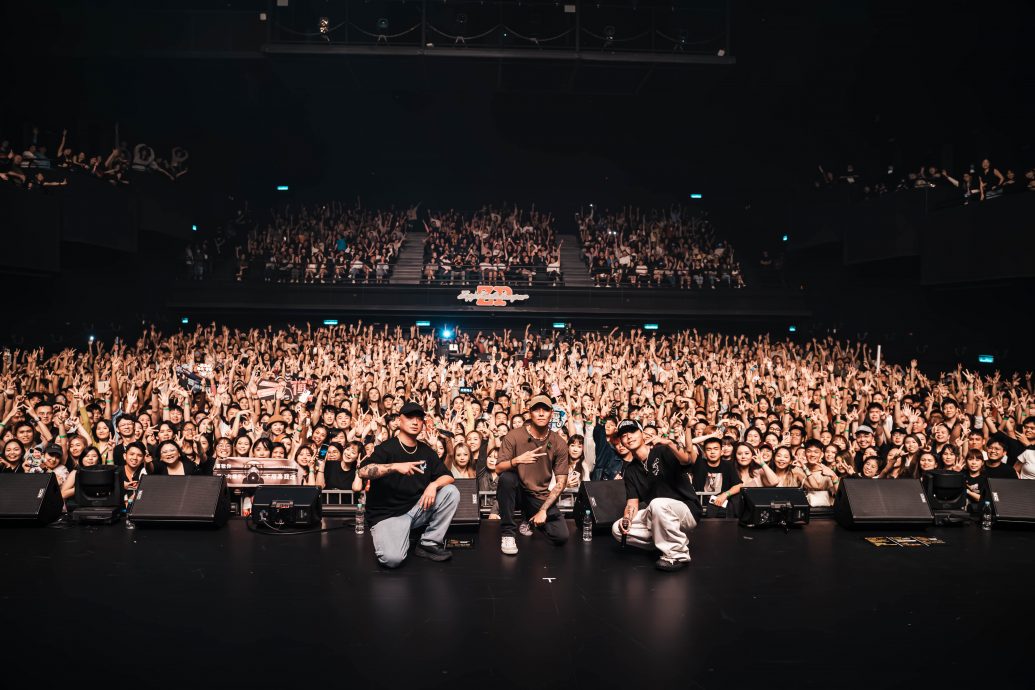 瘦子开唱不换衣 赞粉丝热情承诺再来