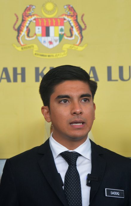 祖莱达赞赛沙迪展现无比勇气 “不像某些资深领袖”