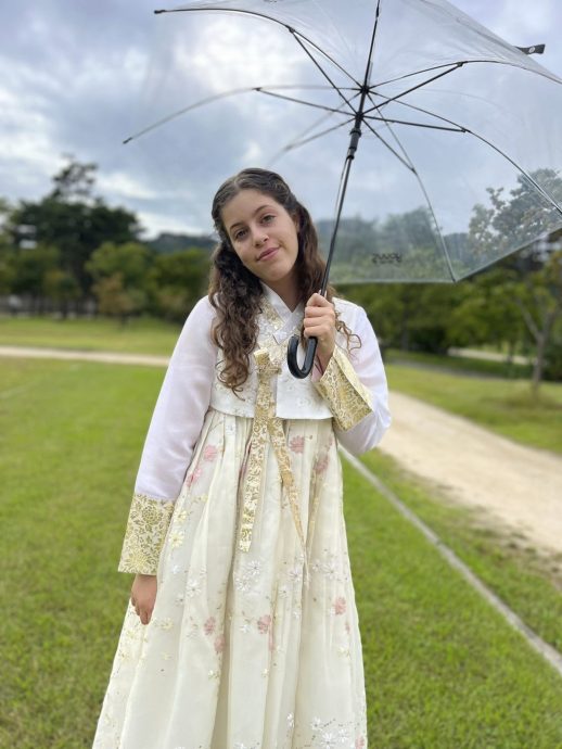 第二轮交换重启！13+4人质获释 以色列释放39名巴勒斯坦人