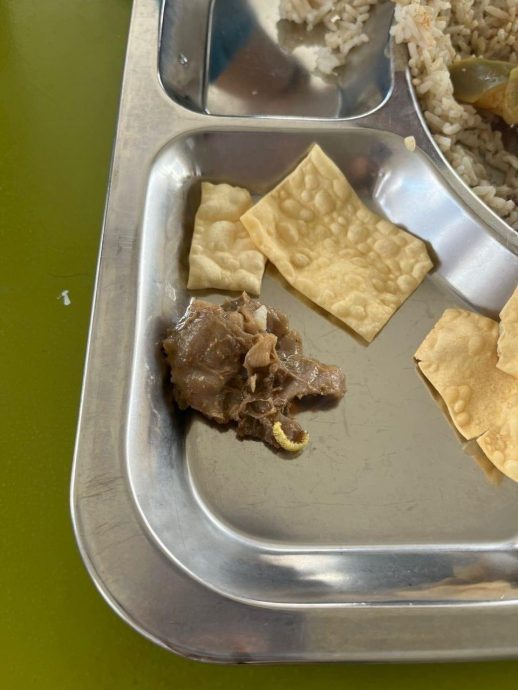 给学生吃臭鸡蛋致腹泻 家长控诉食堂:良心何在?