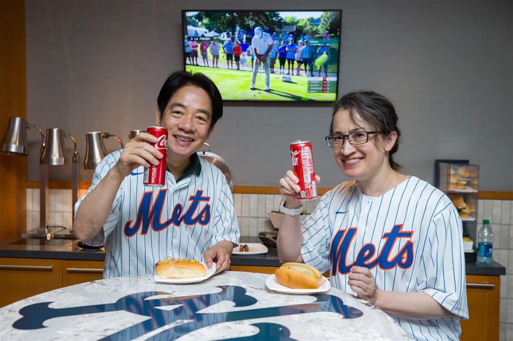 蓝白整合陷僵局 柯文哲坚持全民调