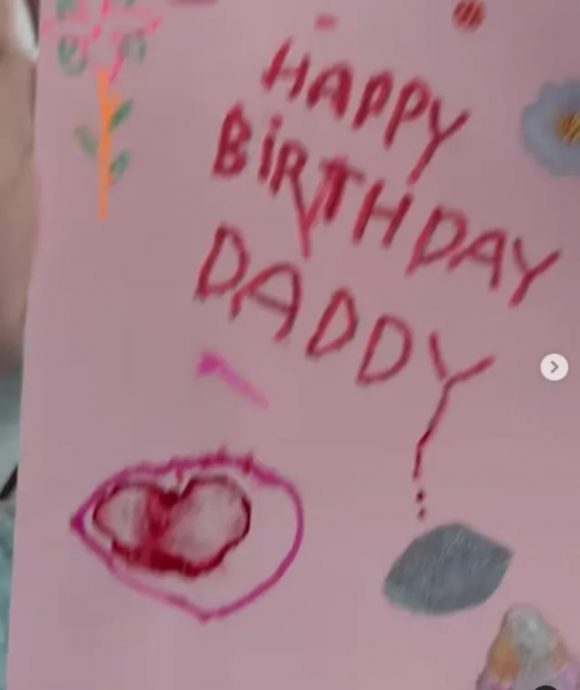 蔡诗芸告白王阳明“非常爱你” 一家三口照回应婚变