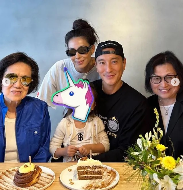 蔡诗芸告白王阳明“非常爱你” 一家三口照回应婚变