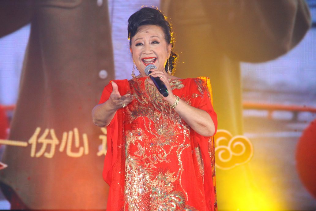 薛家燕自信尬舞3P “我跳舞你们还没出世”