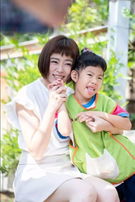 被劝撕掉“艾成标签” 王瞳:还相信爱情