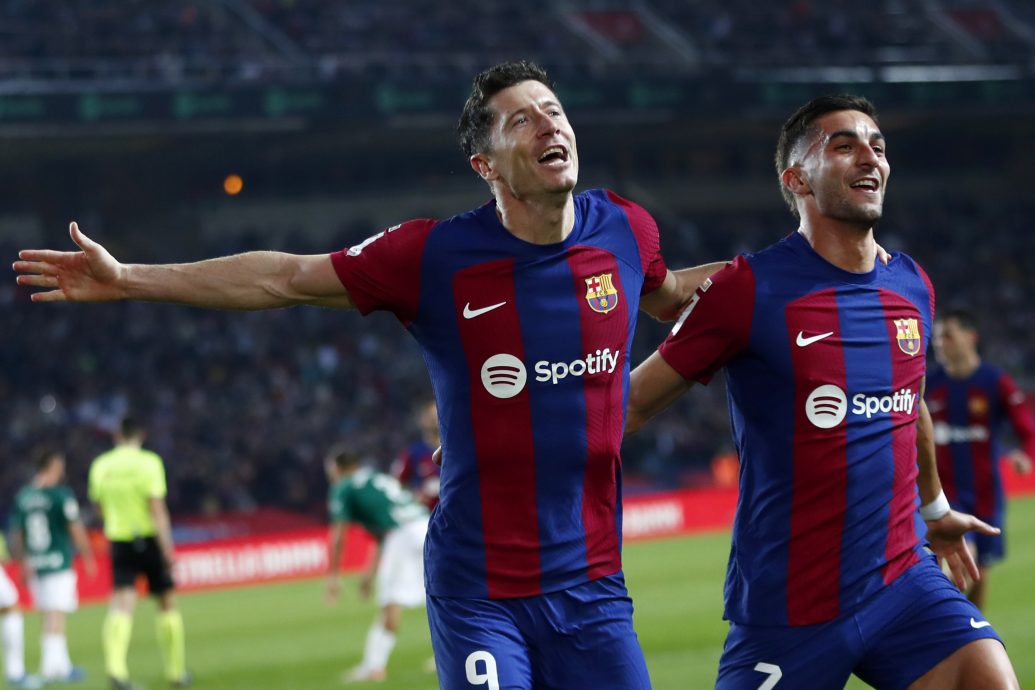 西甲|主场作战都先落后一球 巴塞马体会皆逆转胜