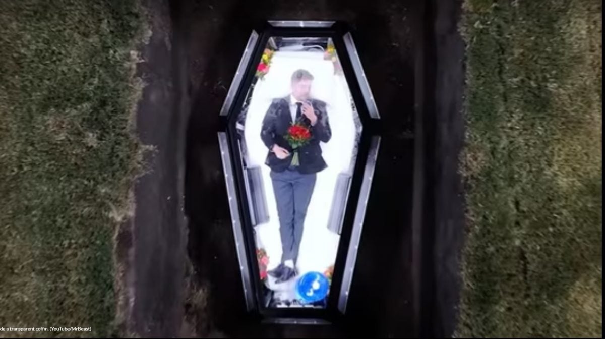 视频 | 网红躺棺材自我活埋地底一周 毫发无损但内心煎熬