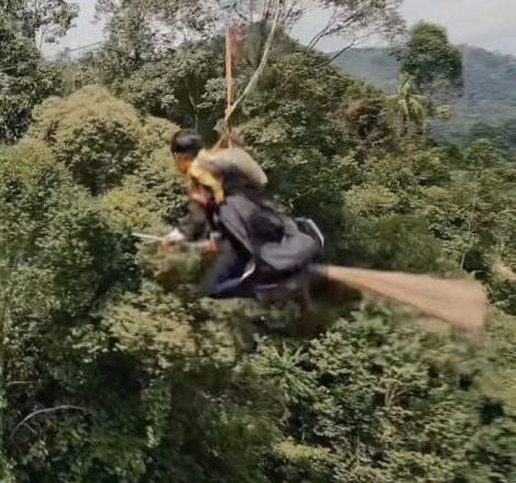 视频|哈利波特在大马?网赞男子飞行视频:太酷!