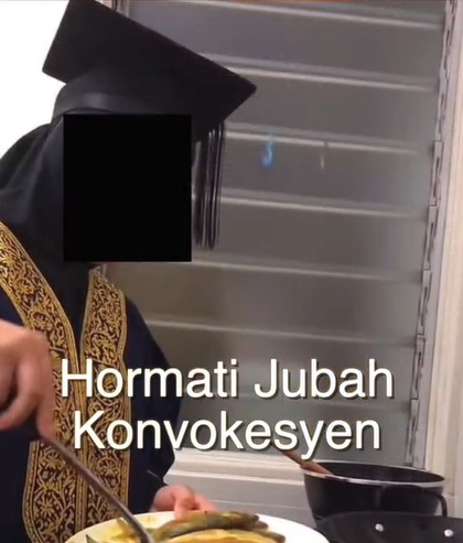 视频|穿毕业袍炸香蕉打兵乓博眼球  UiTM校长：请尊重毕业袍