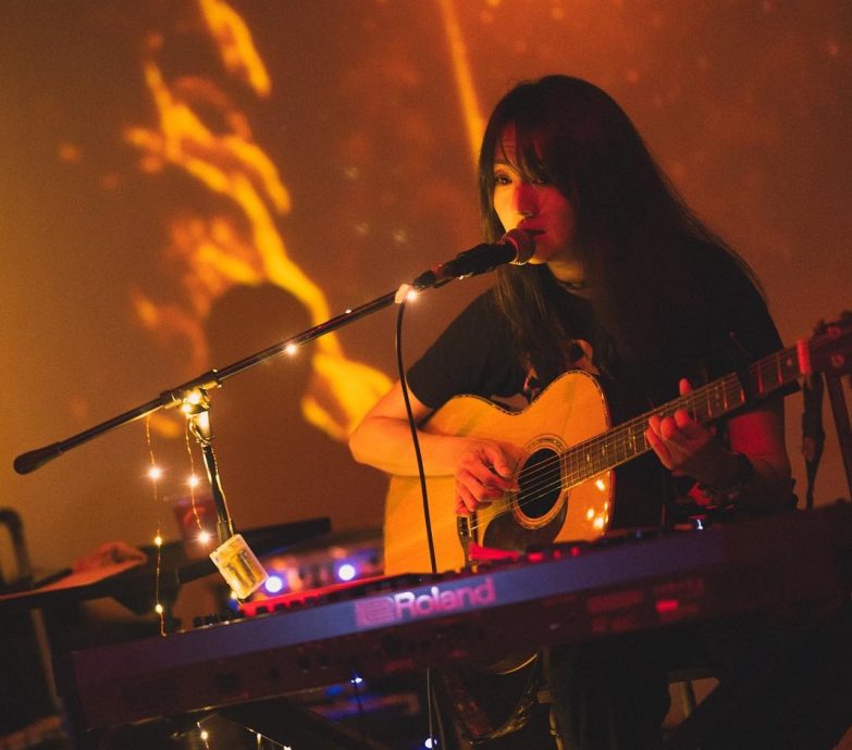 许亮宇当跟得人夫 陈俐杏挺孕肚出席金马奖 