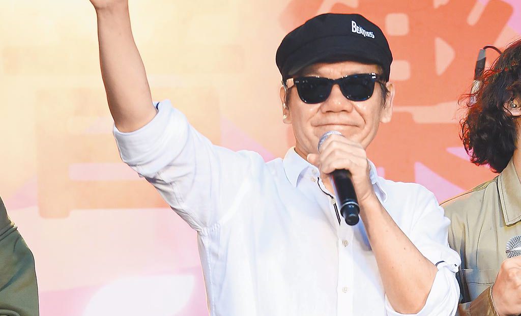 赵传父亲94岁辞世 盼头七入梦“让我抱抱您”