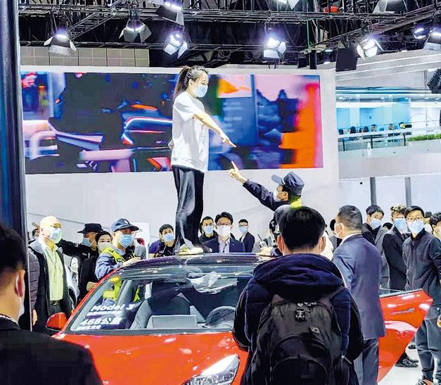 遭指煞车失灵特斯拉求偿逾500万 中国法院判赔2000元