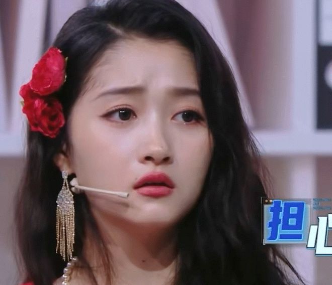 遭诬陷摔碎6千万光碟 关晓彤吓哭网斥玩过火