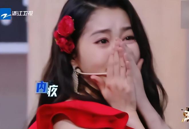 遭诬陷摔碎6千万光碟 关晓彤吓哭网斥玩过火