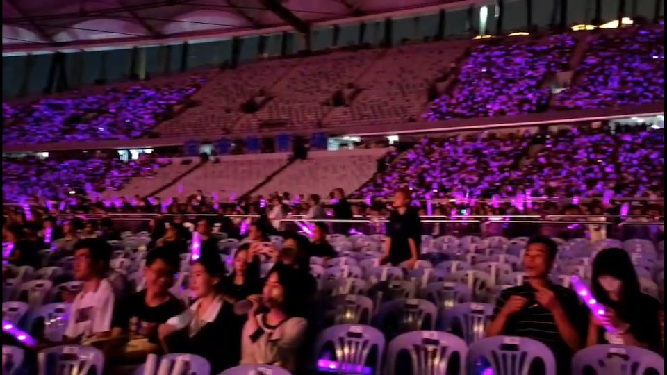 郭富城深圳站销情惨淡? 唱2小时换衣半小时惹不满