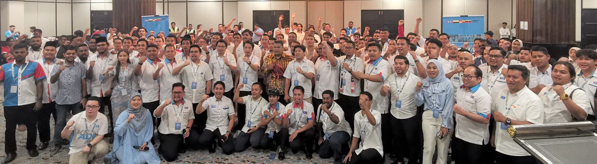 阿当阿里:足球场种Zeon Zoysia草 砂拉越接纳 玻璃市探讨