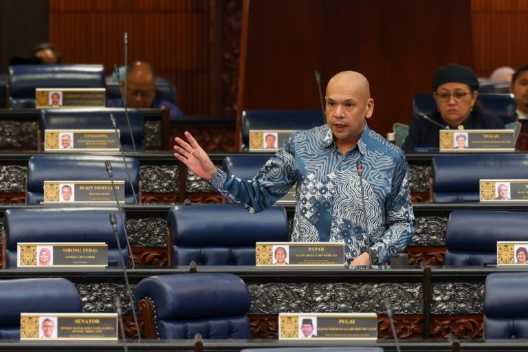 阿米占:实体店销售价值下降 “电商平台Tiktok产品卖的太便宜”