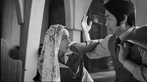 陈头头／《Cobweb》看金导演拍金导演与金导演