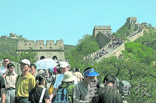 马中互访免签 旅行社:料双边来往游客将倍增