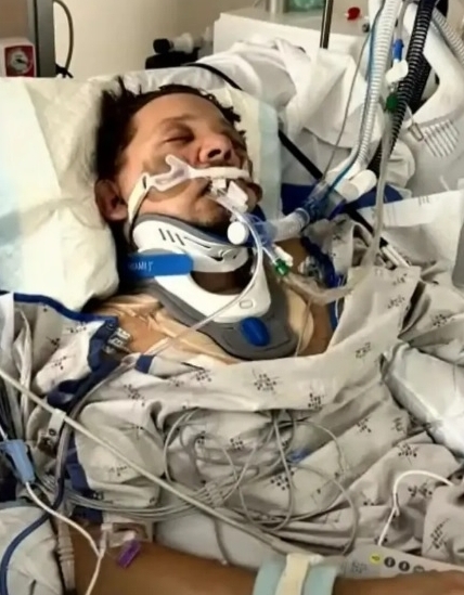 鹰眼遭辗断30根骨头 10个月后跑跳自如泪谢家人