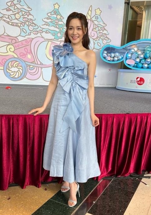 黄心颖晒独角兽暗踩? 汤洛雯大方回7字