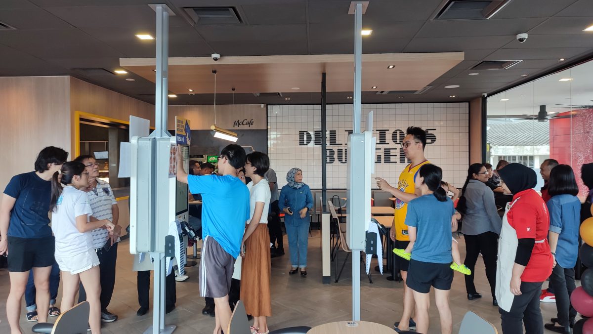 （全国版）麦记默贡新店今开张，已无过往凡新店开张大摆长龙之景！