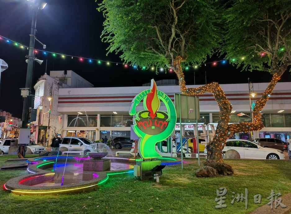 （古城封底主文）《用眼睛去旅游》：小印度屠妖节市集