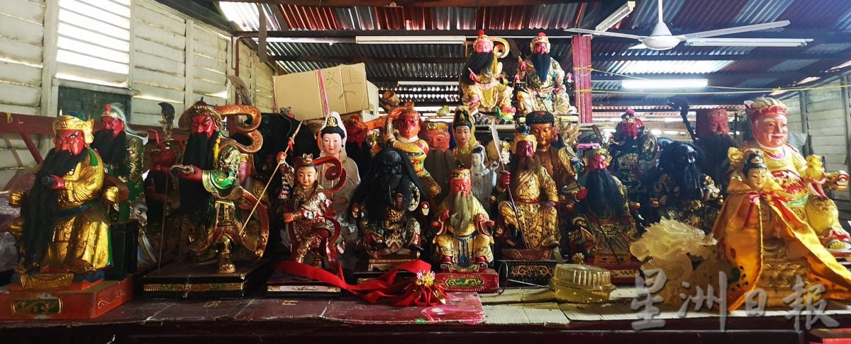 （古城封面主文）曲江庙数百尊旧神像待有缘人请回去供奉