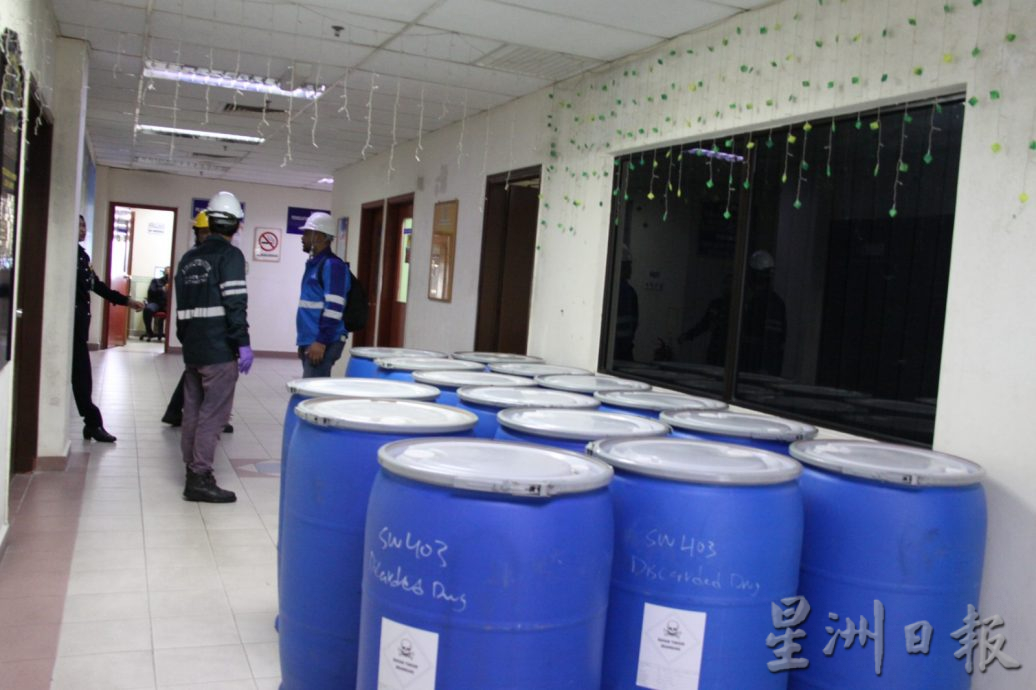 (古城版)警方毒品罪案调查组销毁完成审讯的毒品罪案证物