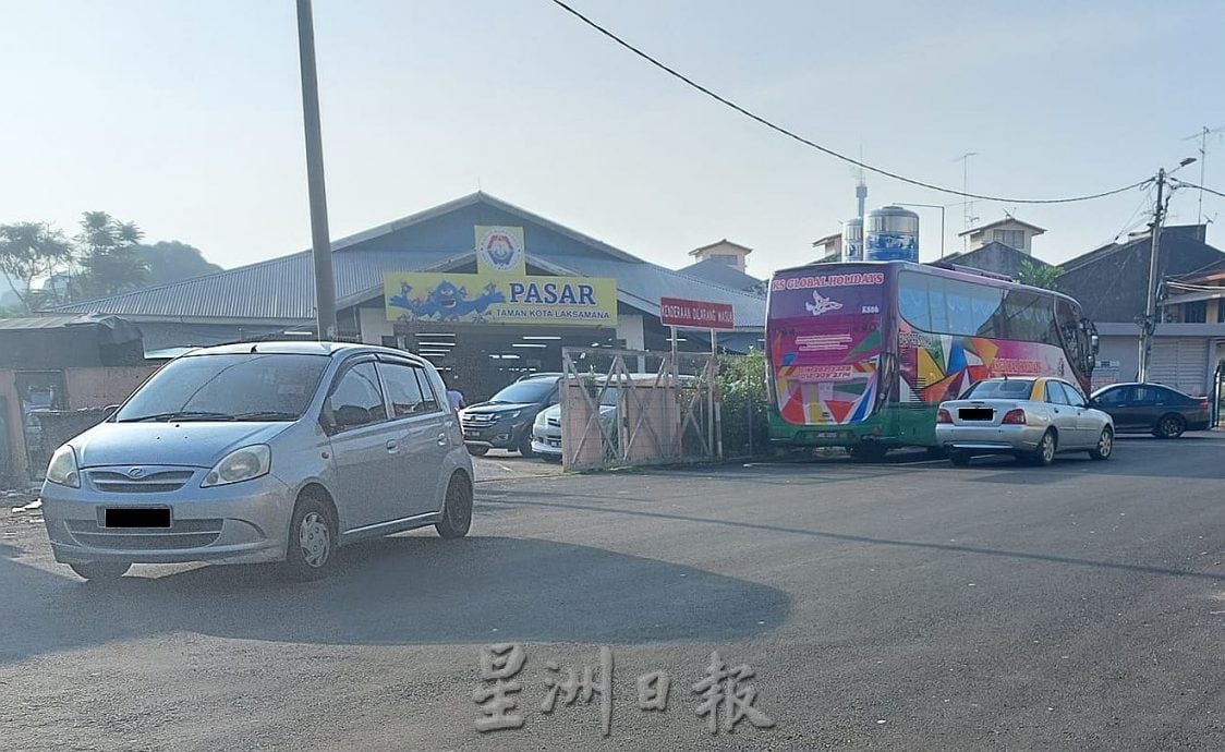 (古城版)路旁停车位已改为巴士停放格