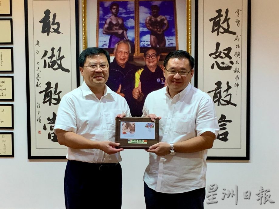 （古城版）颜天禄接待中华全国归国华侨联合会副主席梁谋
