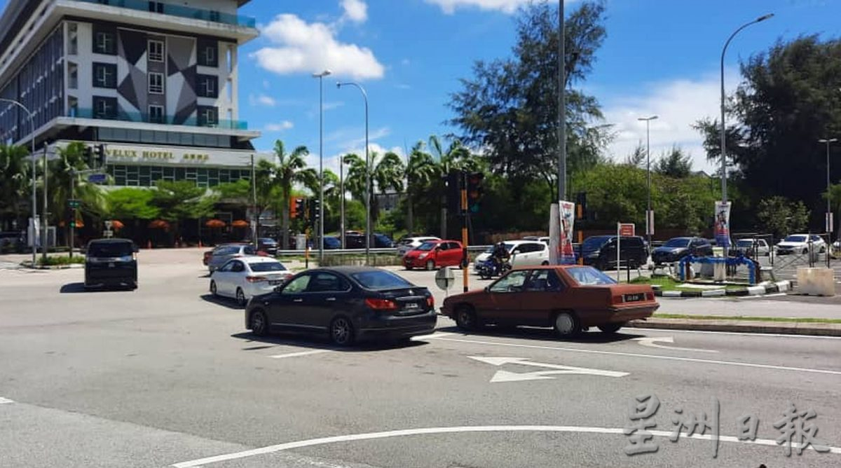 （古城第五版主文）哥打沙万达第11A路左车道不能右转