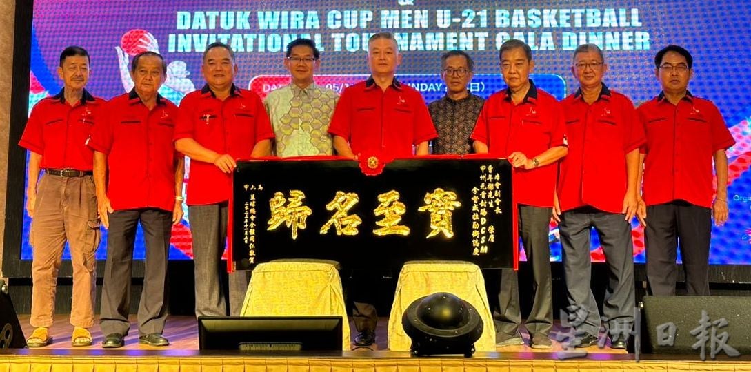 (古城第五版主文)陈江荣冀甲增建国际规格篮球场 助推动甲篮运发展