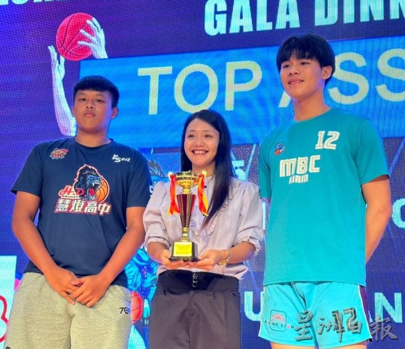 (古城第五版主文)陈江荣冀甲增建国际规格篮球场 助推动甲篮运发展