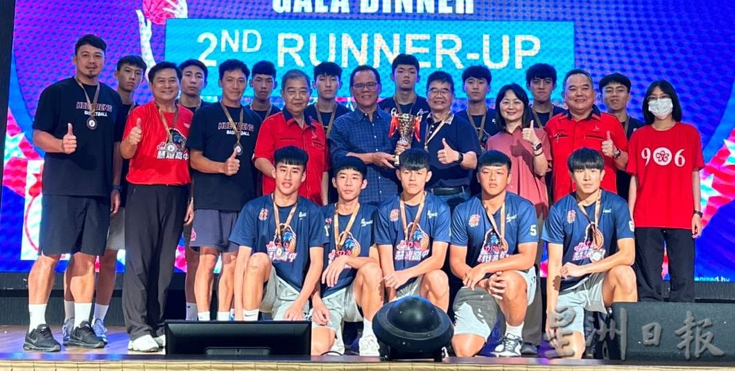 (古城第五版主文)陈江荣冀甲增建国际规格篮球场 助推动甲篮运发展