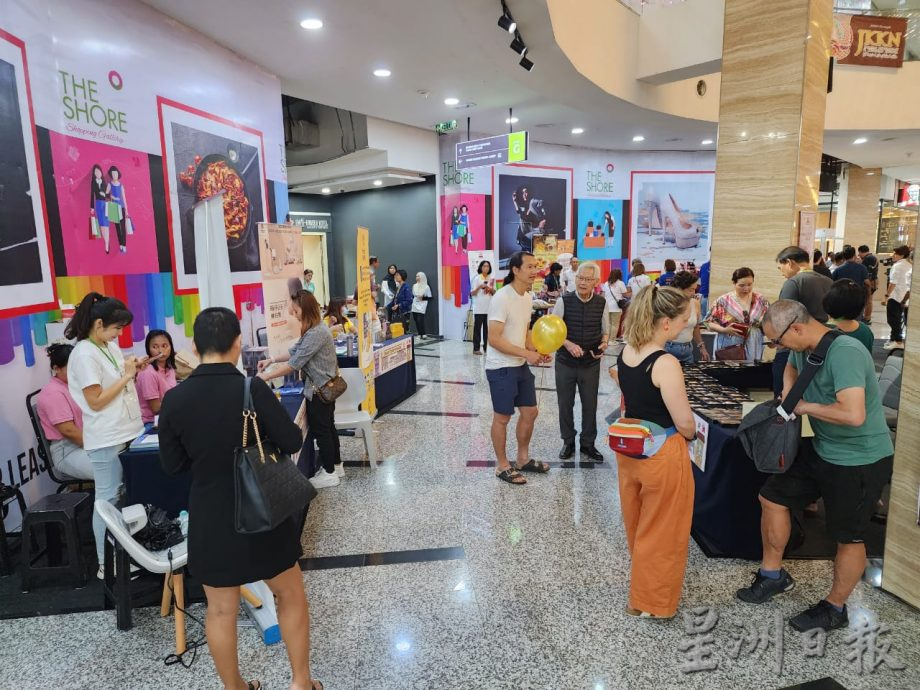 (古城第四版主文)颜泳和:公会作为送王舡保护单位,有必要介绍给世界各地的峇峇娘惹