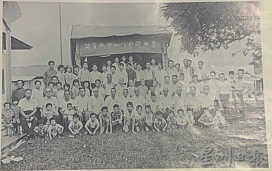 (已签发)柔:封底:这些人那些事:庄姓村民人口占三份之一的庄家村