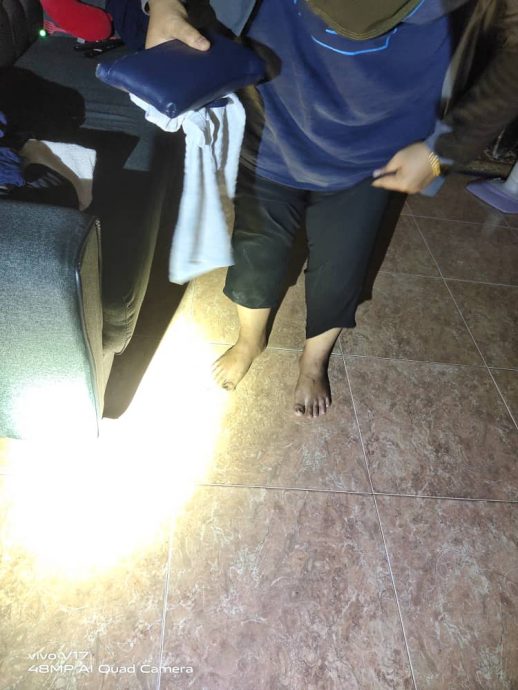 (已签发)柔:煤气泄漏引发爆炸 天花板破洞妇女受伤