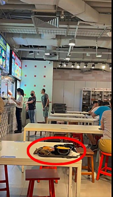 (已签发)柔:狮城二三事:鼠掉托盘垂死 食客尖叫不断
