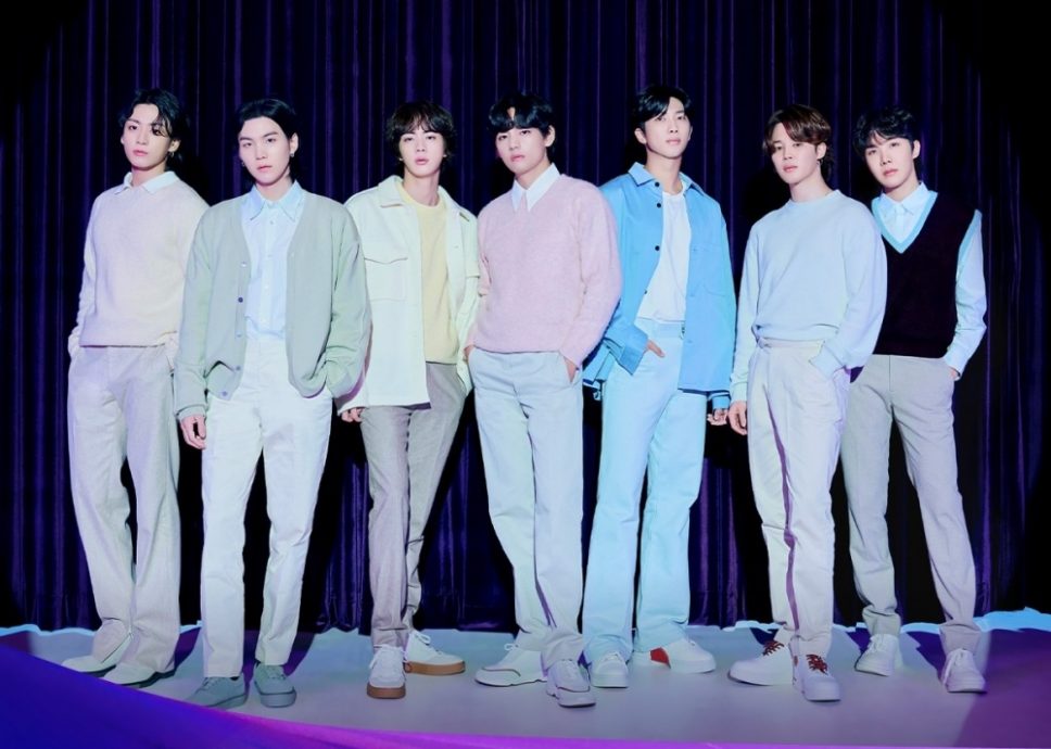 MAMA大奖｜SEVENTEEN首夺年度大奖 胜宽泪谢好友文彬