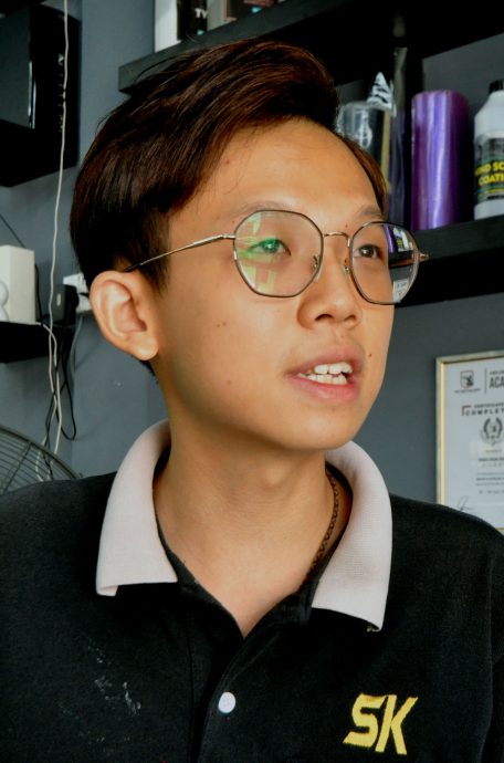 NS芙蓉/隔热膜成必需品，前挡风镜70%太浅车主要求加深