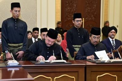 10新正副部长宣誓2